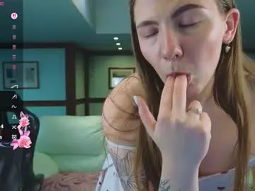 Chaturbate Sex Cam of kirarustle