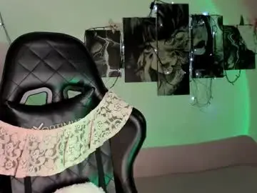 Chaturbate Free Porn Cam of poison_willow