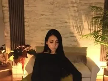 Chaturbate Live Sex of _coraliinee_