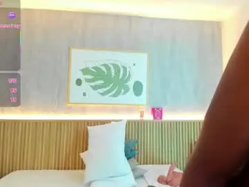 Chaturbate Free Porn Cam of kenya_stone_