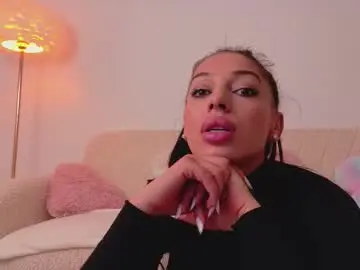 Chaturbate Live Sex Cam of bella_vixen_