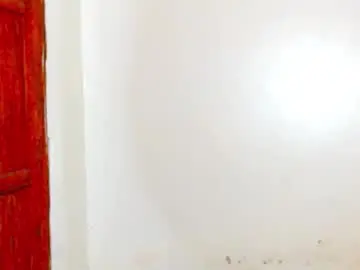 Chaturbate Live Sex Cam of daddys_naughtyslut