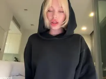 Chaturbate Live Sex of golden_alinee