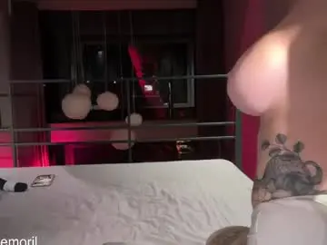 Chaturbate Free Live Porn of golden_alinee