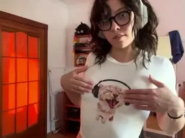 Chaturbate Watch Live Sex Cams of faintpeach