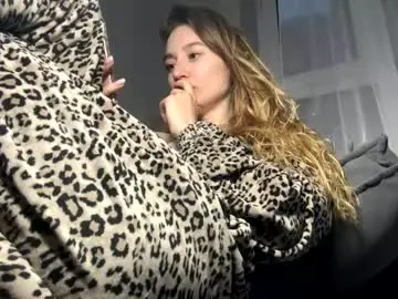 Chaturbate Live Sex of missevelynglow