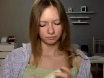 Chaturbate Best live sex cam show of lux_millie