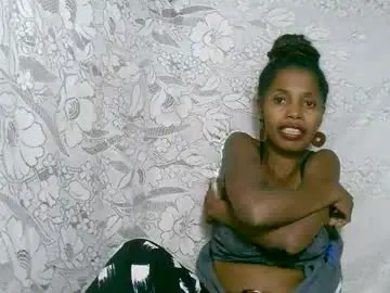 Chaturbate Nude Webcam of rosiahot1