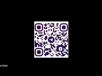 Chaturbate Live Sex Cam of maya_blonde18