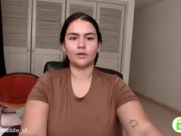 Chaturbate Free Live Porn of baddie_maddie_