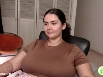 Chaturbate Nude Webcam of baddie_maddie_