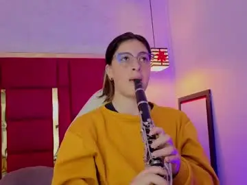 Chaturbate Sex Cam of moon_winy