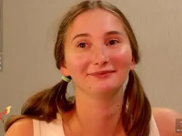Chaturbate Sex Chat of yourcreamyister