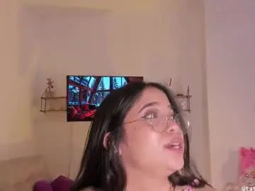 Chaturbate Live Sex Cam of tati_reyes