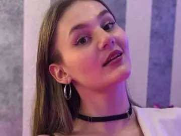Cherry Free Live Porn of diamondgoldie