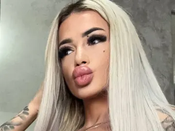 Cherry Adult Video Chat of diamondjoxxx