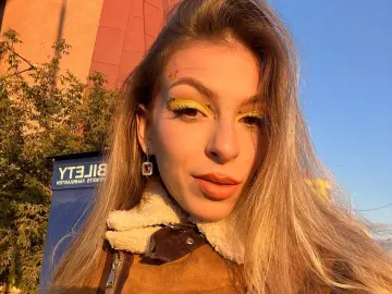 Cherry Best live sex cam show of suzanmur