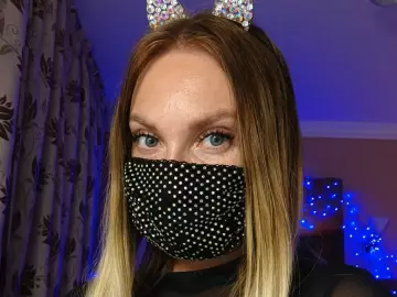 Cherry Adult Webcams of evablondhot