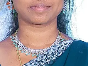 Dscgirls Live Sex Cam of indianhothyd