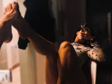 Imlive Adult Video Chat of AveryStoneBeautiful