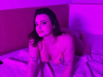Imlive Sex Chat of DivineTeaseMee