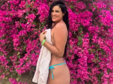 Imlive Sex Cam of Natalie_Blakee