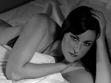 Imlive Nude Webcam of MsGennyRock