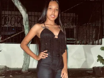 Imlive Best Webcam of Riahanna_Jons