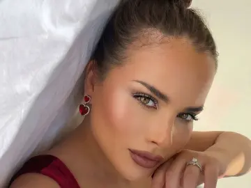 Imlive Free Porn Cam of XAngelicaWilhiteX