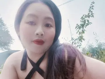 Imlive Live Sex Cam of Paula90