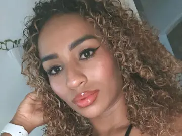 Imlive Sex Cam of ShairaBrown
