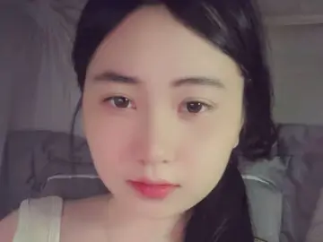 Imlive Free Live Porn of Emily688Hot