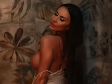 Imlive Free Live Porn of CarollineFoxxy