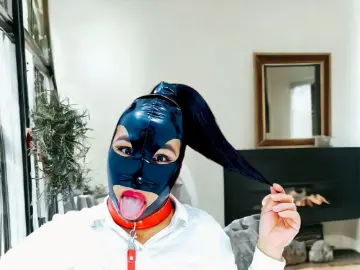 Imlive Live Sex Cam of SaraCastle01