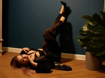 Imlive Free Porn Cam of EvaRoger