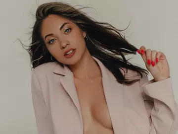 Imlive Free Live Porn of JulianaXXX