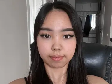 Imlive Sex Cam of LillBloom