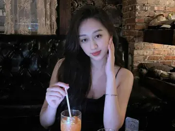 Imlive Live Sex Cam of Bee2003