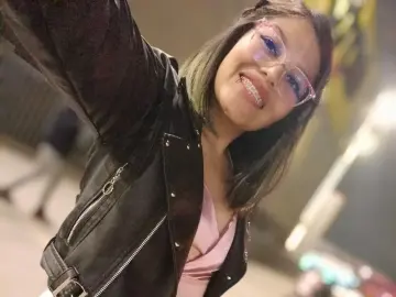 Imlive Private Sex Chat of ValeryMoonsX