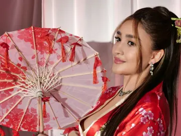 Livejasmin Free Porn Cam of LindeWhite