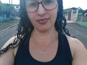 Myfreecams Sex Chat of Thyna_sexy