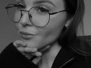 Myfreecams Adult Video Chat of Adeline_sky