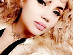 Myfreecams Live Sex Cam of Blond3B