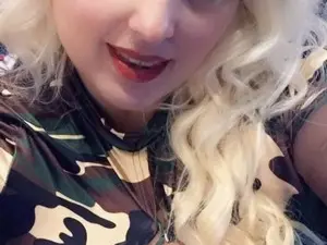 Myfreecams Live Sex Cam of bigpussy_lips