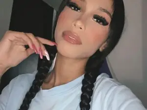 Myfreecams Watch Live Sex Cams of Miaa_love6969