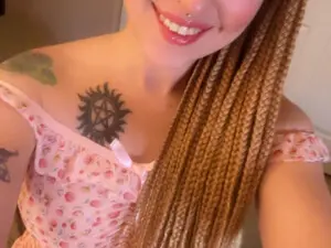 Myfreecams Free Live Porn of PixieSmiles