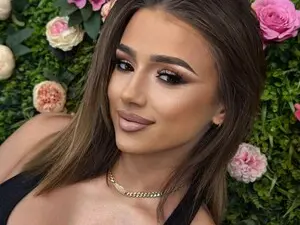Myfreecams Watch Live Sex Cams of AishaSins