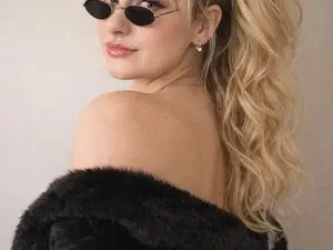 Myfreecams Nude Webcam of IdolHannaa