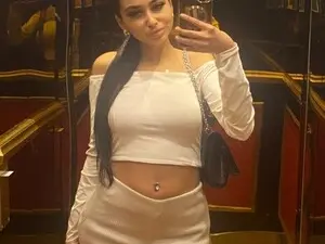Myfreecams Sex Chat of TinyCassy