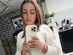 Myfreecams Watch Live Sex Cams of ZaritaRm